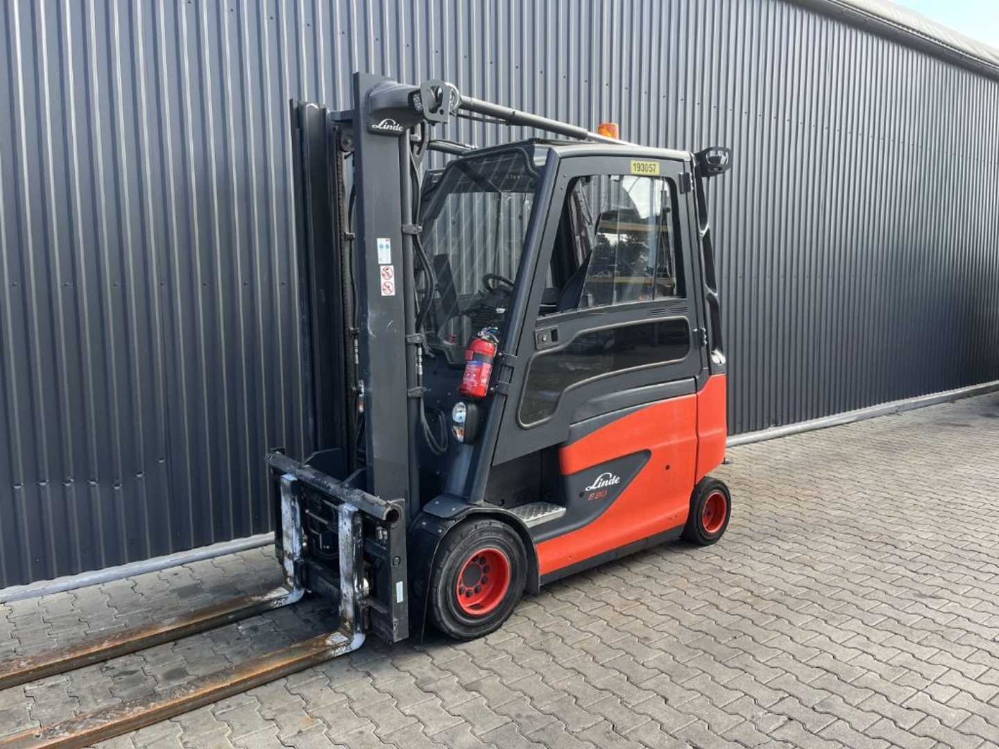 Muletto usato LINDE E30HL-01/600 ELEKTRO VIERRADFRONTSTAPLER (13067168)