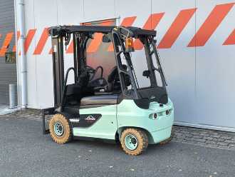 Muletto usato LINDE E30R-01 ELEKTRO VIERRADFRONTSTAPLER (13075318)