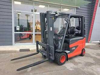 Muletto usato LINDE E35 ELEKTRO VIERRADFRONTSTAPLER (13074089) backdrop