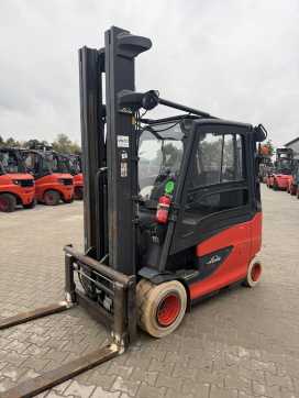 Muletto usato LINDE E35HL-01 ELEKTRO VIERRADFRONTSTAPLER (13072641) backdrop