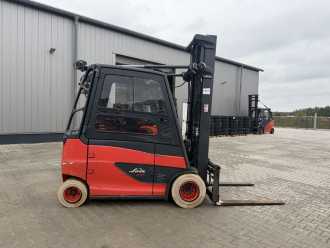 Muletto usato LINDE E35HL-01 ELEKTRO VIERRADFRONTSTAPLER (13072641)