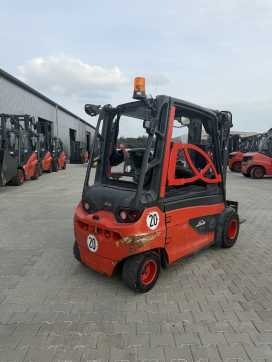 Muletto usato LINDE E35L-01 ELEKTRO VIERRADFRONTSTAPLER (13070461)