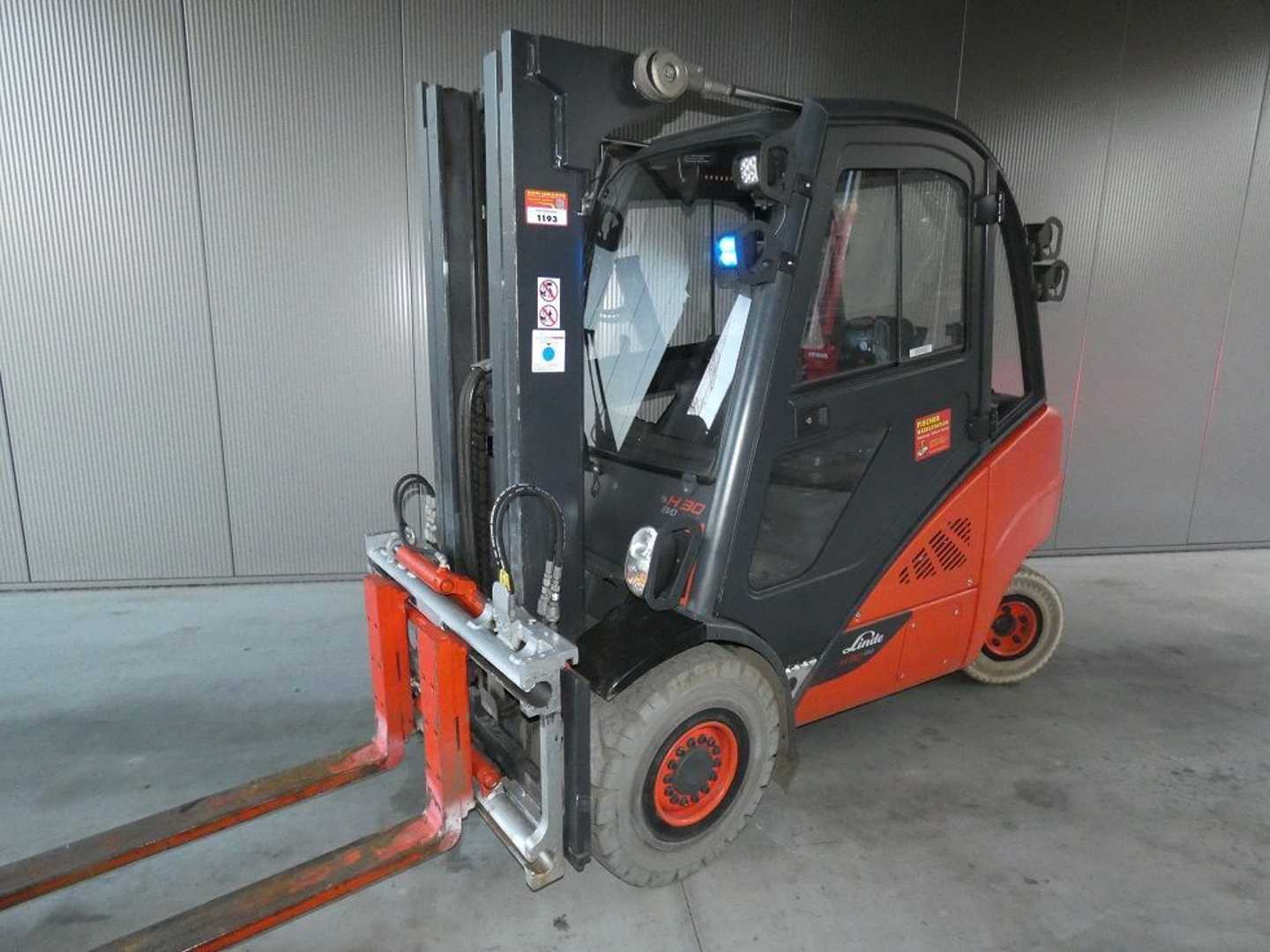Muletto usato LINDE H 30 D DIESEL VIERRADFRONTSTAPLER (13076058)