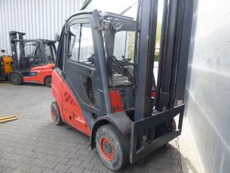 Muletto usato LINDE H30D-01 DIESEL VIERRADFRONTSTAPLER (13040874)