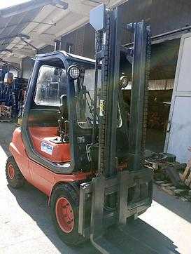 Muletto usato LINDE H30D-02 DIESEL VIERRADFRONTSTAPLER (13041743)