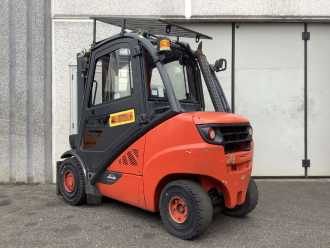 Muletto usato LINDE H30D-02 DIESEL VIERRADFRONTSTAPLER (13074617)