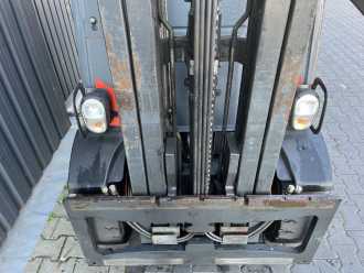 Muletto usato LINDE H30T-02 GAS VIERRADFRONTSTAPLER (13074856)