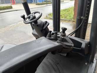 Muletto usato LINDE H30T GAS VIERRADFRONTSTAPLER (13005328)