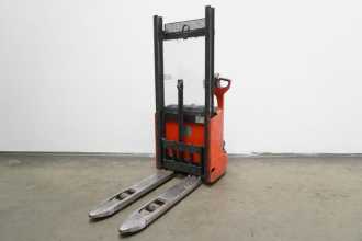 Muletto usato LINDE L 10 B 1172 ELEKTRO HOCHHUBWAGENDEICHSEL (13037719)