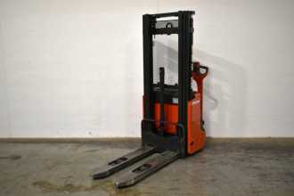 Muletto usato LINDE L 12 1172 ELEKTRO HOCHHUBWAGENDEICHSEL (13066866)