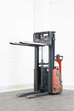 Muletto usato LINDE L 12 1172 LI-ION ELEKTRO HOCHHUBWAGENDEICHSEL (13042792)