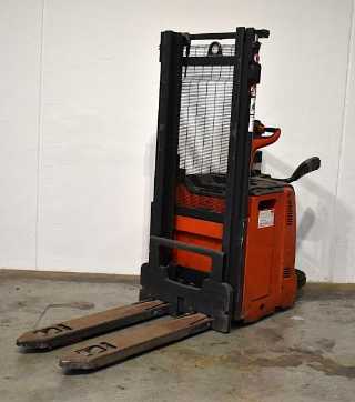 Muletto usato LINDE L 12 L AP 133 ELEKTRO HOCHHUBWAGENFAHRERSTAND (12953779)