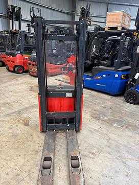Muletto usato LINDE L 12 , Paketangebot 12 STÜCK 18.000 € ELEKTRO HOCHHUBWAGENDEICHSEL (13072592)