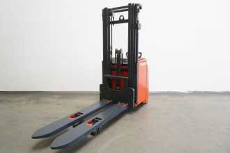 Muletto usato LINDE L 20 i 1173 ELEKTRO HOCHHUBWAGENDEICHSEL (13043445)