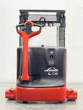 Muletto usato LINDE L06AS-1172 ELEKTRO HOCHHUBWAGENDEICHSEL (13058637)