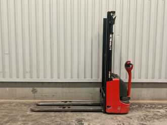 Muletto usato LINDE L12 BR1172 1800mm Gabelz ELEKTRO HOCHHUBWAGENDEICHSEL (13067046) backdrop
