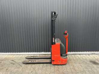 Muletto usato LINDE L12 ELEKTRO HOCHHUBWAGENDEICHSEL (13074883)
