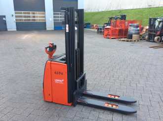 Muletto usato LINDE L14 ELEKTRO HOCHHUBWAGENDEICHSEL (13015590)