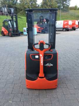 Muletto usato LINDE L14 ELEKTRO HOCHHUBWAGENDEICHSEL (13015590)