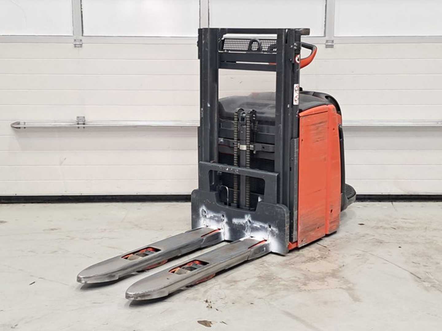 Muletto usato LINDE L14AP ELEKTRO NIEDERHUBWAGENSEMIELEKTRISCH (13058586)