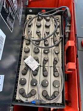 Muletto usato LINDE L14APi/372 ELEKTRO HOCHHUBWAGENFAHRERSTAND (12418649)