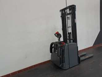 Muletto usato LINDE L16 AP : 1.6t (1173-01) ELEKTRO HOCHHUBWAGENFAHRERSTAND (13056297)