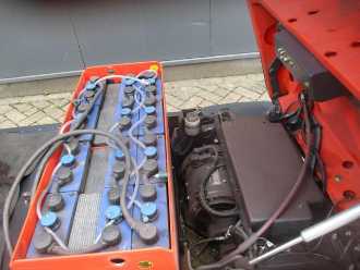 Muletto usato LINDE P 60 ELEKTRO SCHLEPPER (12989732)
