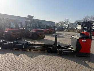 Muletto usato LINDE R 20  ELEKTRO SCHUBMASTSTAPLER (13027869) backdrop