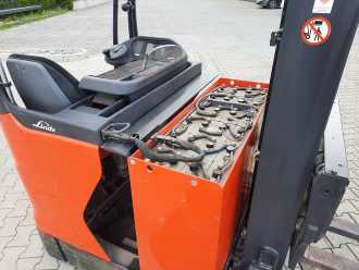 Muletto usato LINDE R14 ELEKTRO SCHUBMASTSTAPLER (12724715)
