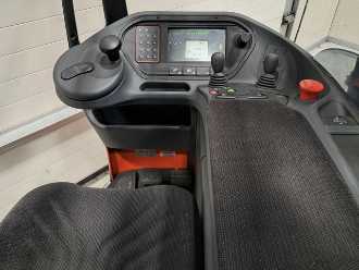 Muletto usato LINDE R14HD-01 ELEKTRO SCHUBMASTSTAPLER (13075844)