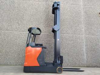 Muletto usato LINDE R16HD-01 ELEKTRO SCHUBMASTSTAPLER (13042036)