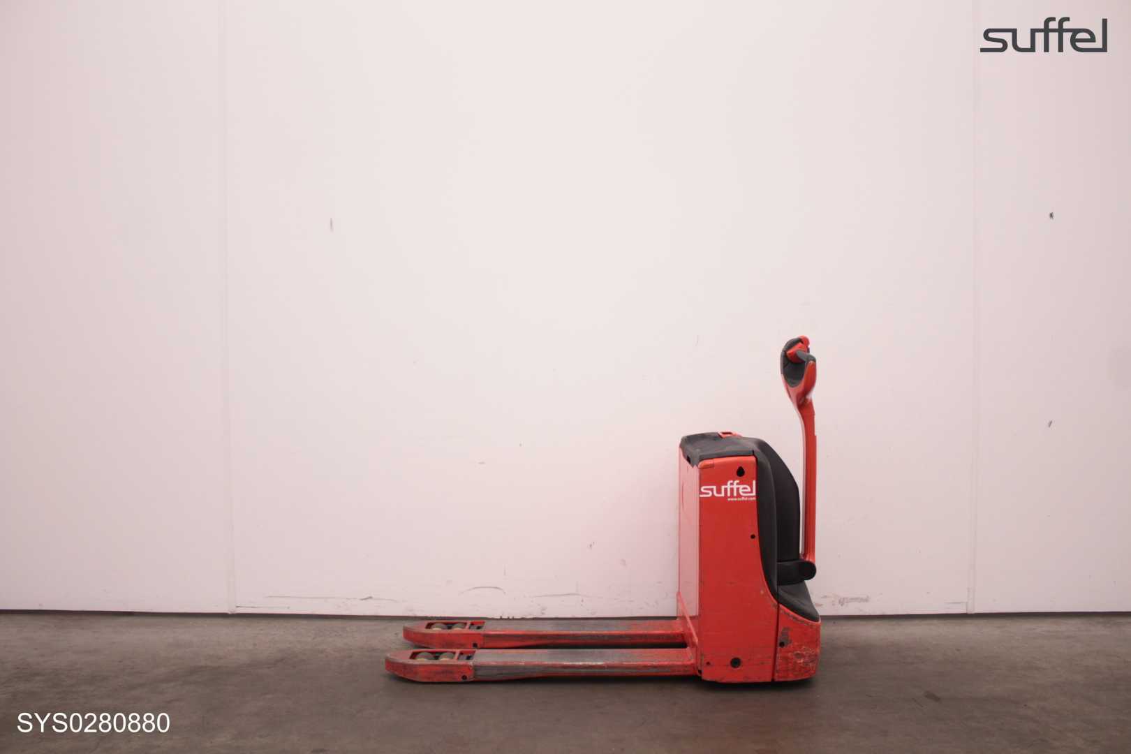 Muletto usato LINDE T 16-115202 ELEKTRO NIEDERHUBWAGENDEICHSEL (13073417)