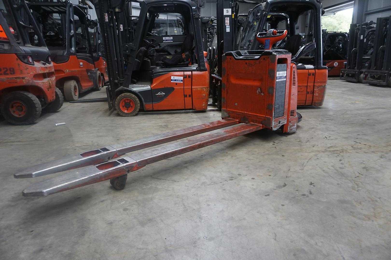 Muletto usato LINDE T 20AP - Baujahr 2021 ELEKTRO NIEDERHUBWAGENFAHRERSTAND (13049575)