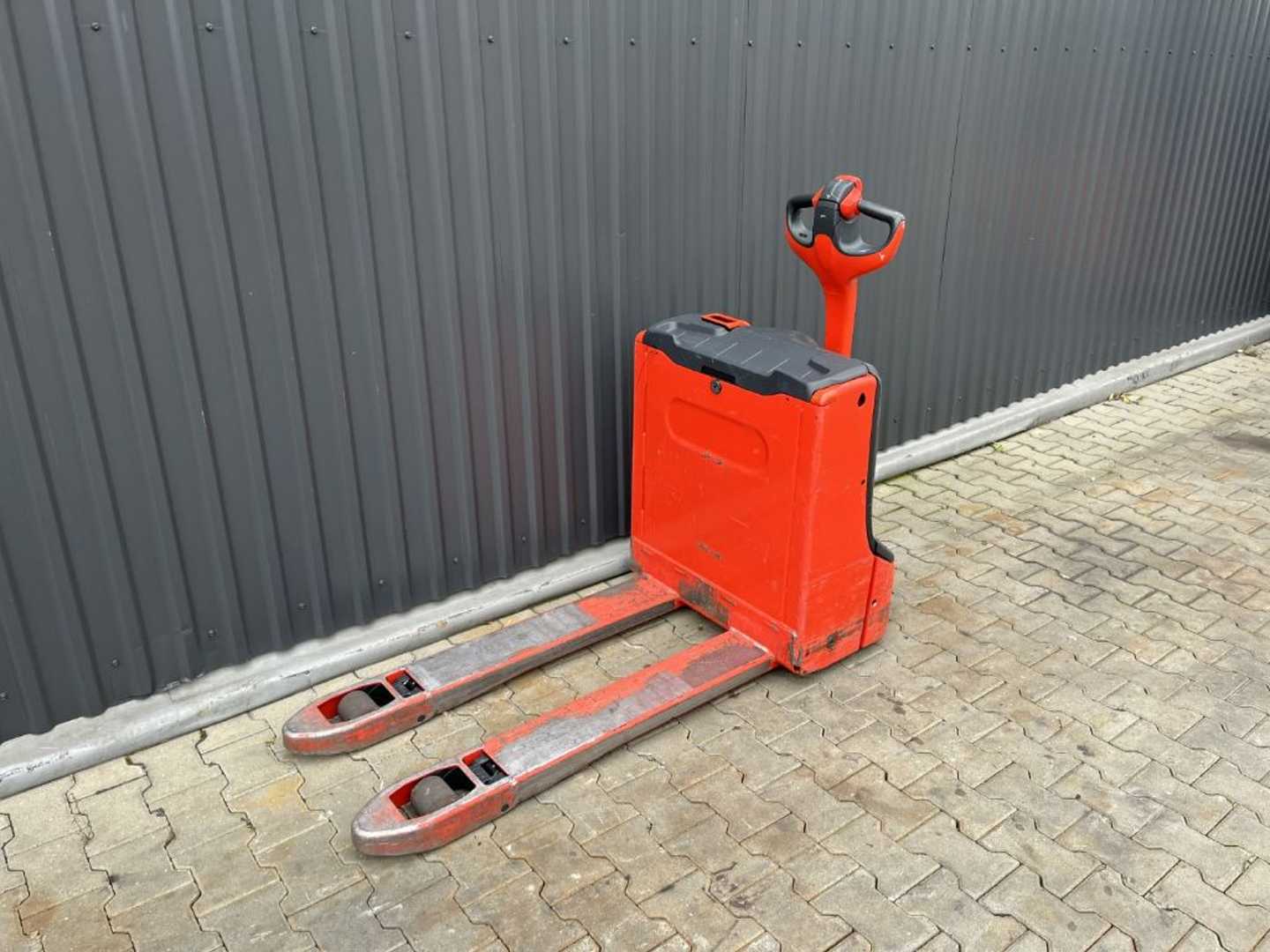 Muletto usato LINDE T16 ELEKTRO NIEDERHUBWAGENDEICHSEL (13067172)