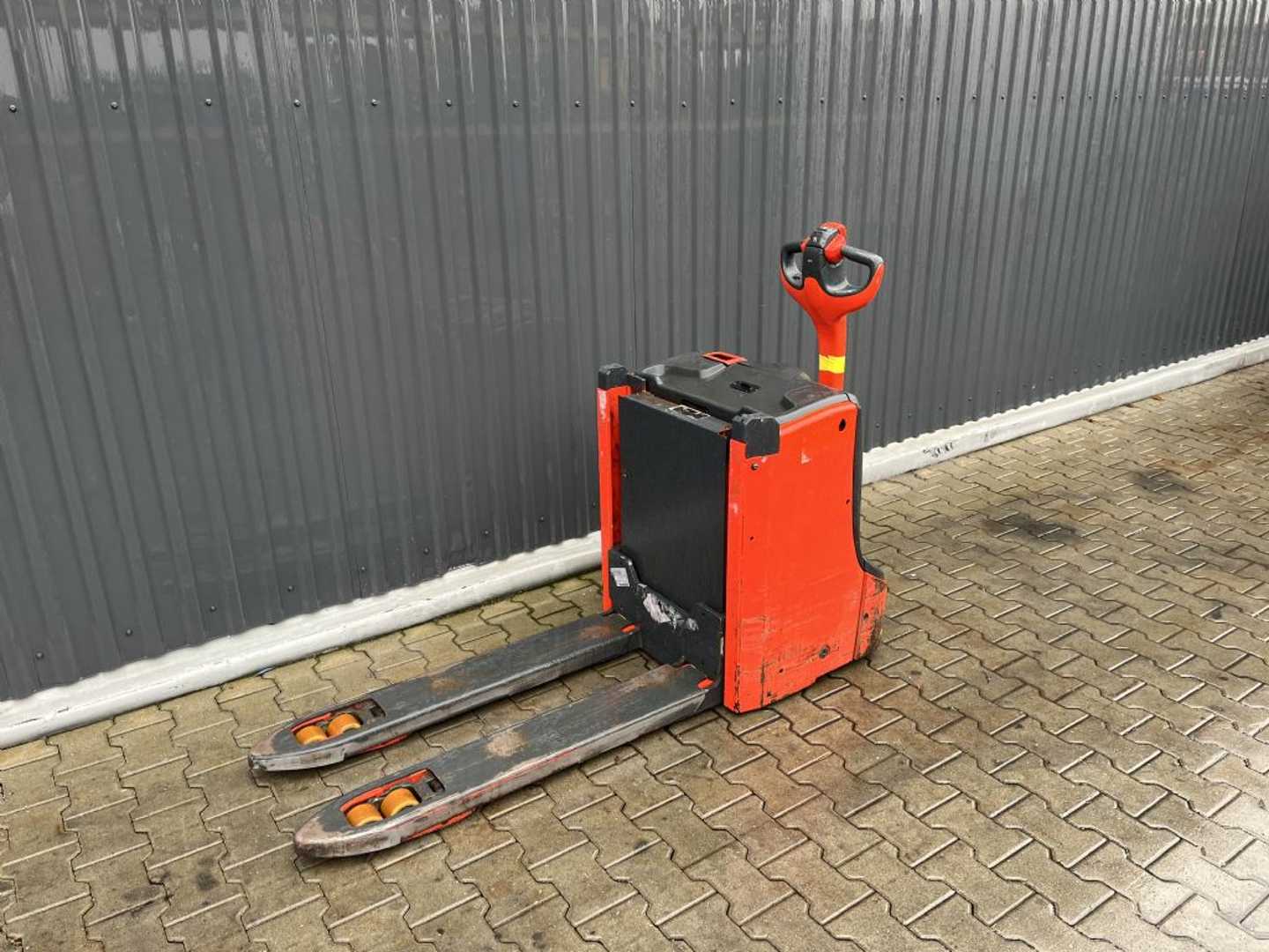 Muletto usato LINDE T16L ELEKTRO NIEDERHUBWAGENDEICHSEL (13075065)