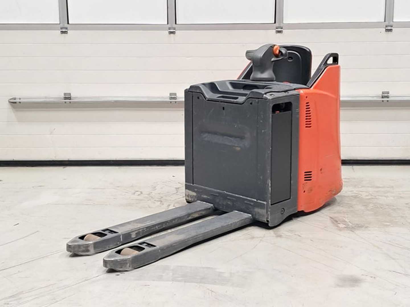 Muletto usato LINDE T20 SP ELEKTRO HOCHHUBWAGENDEICHSEL (13073359)
