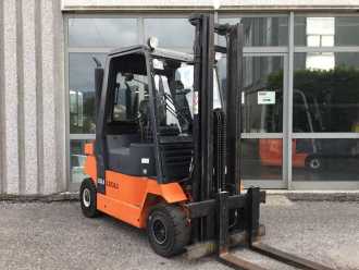 Muletto usato LUGLI 305.4 DIESEL VIERRADFRONTSTAPLER (13069919) backdrop
