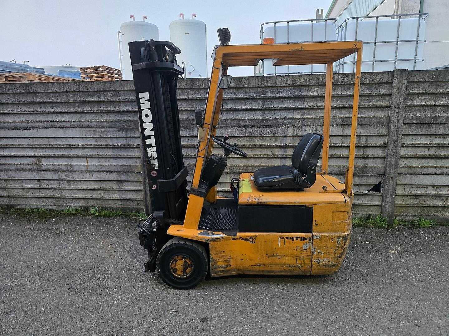 Muletto usato MONTINI 1603HE ELEKTRO DREIRADFRONTSTAPLER (13056818)