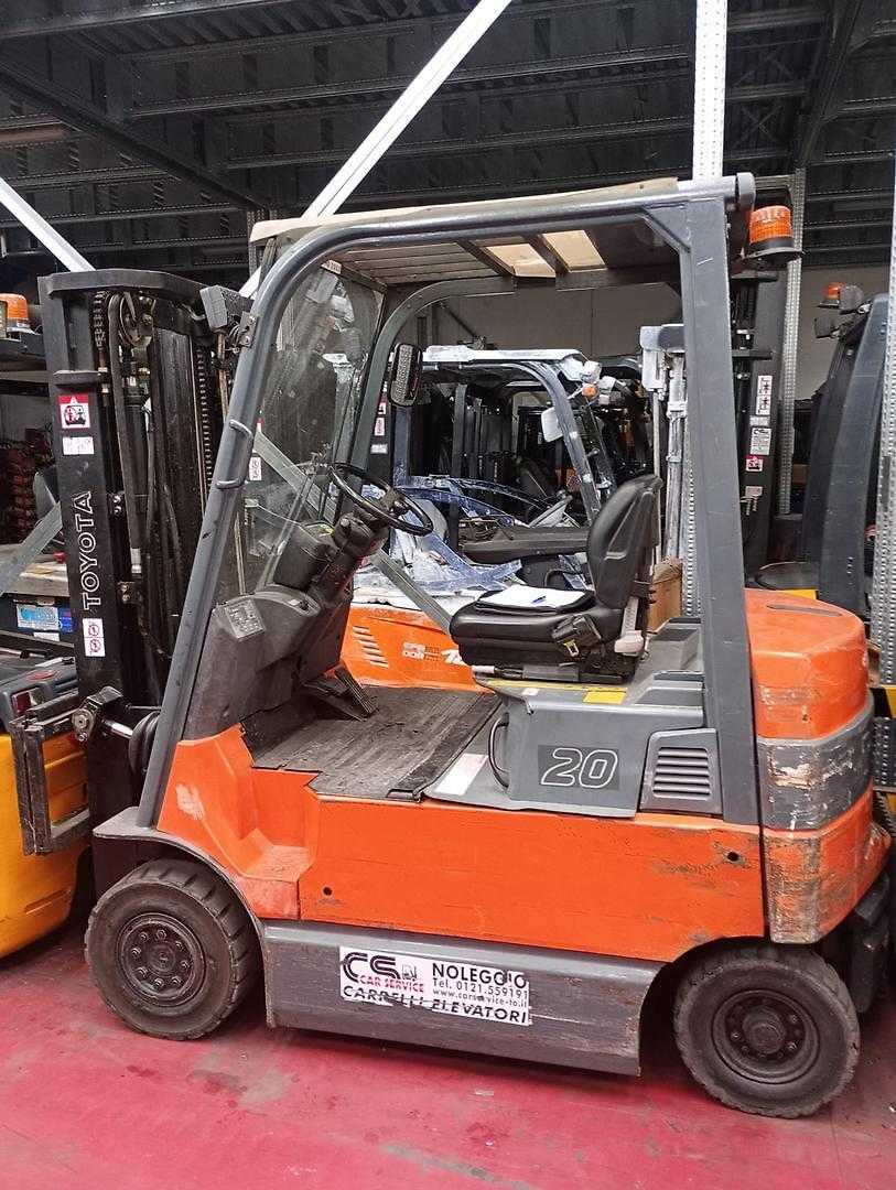 Muletto usato NISSAN 7FBMF20 ELEKTRO VIERRADFRONTSTAPLER (13016235)