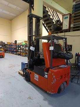 Muletto usato NISSAN HP18 ELEKTRO DREIRADFRONTSTAPLER (13071814)