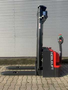 Muletto usato NOBLE PS16L ELEKTRO HOCHHUBWAGENDEICHSEL (13071284) backdrop