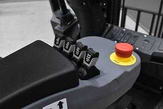 Muletto usato NOBLELIFT FE4P30P 3300 ELEKTRO VIERRADFRONTSTAPLER (13072882)