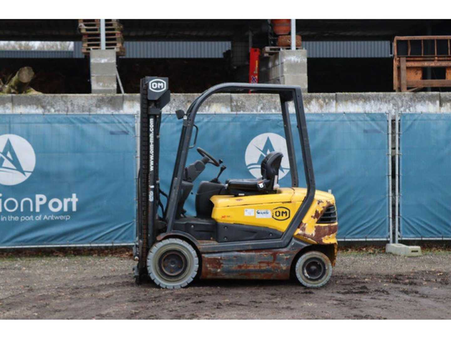 Muletto usato OM Carrelli XE 25 ELEKTRO VIERRADFRONTSTAPLER (13041182)