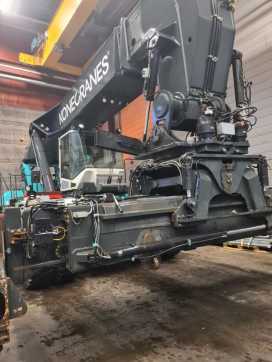 Muletto usato SMV SC4537TC5 DIESEL REACHSTACKER (13033891)