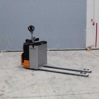 Muletto usato STILL ECU-SF20 ELEKTRO NIEDERHUBWAGENFAHRERSTAND (13038982) backdrop