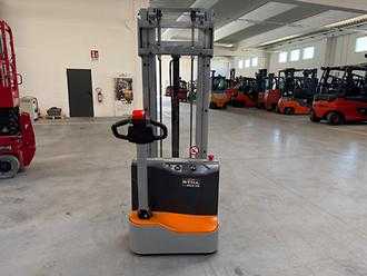 Muletto usato STILL ECV 10 ELEKTRO DREIRADFRONTSTAPLER (13056062)