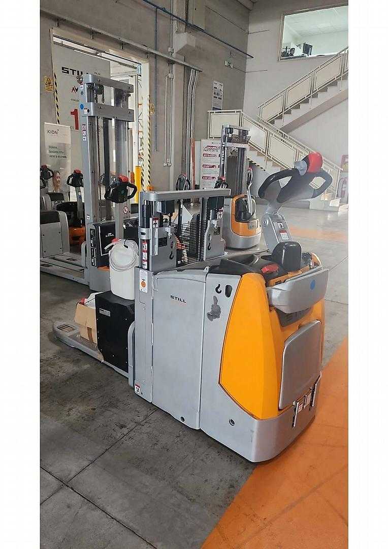 Muletto usato STILL EXD-SF20 ELEKTRO HOCHHUBWAGENFAHRERSTAND (12906203)