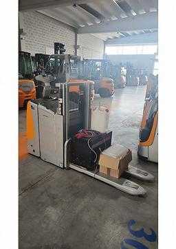 Muletto usato STILL EXD-SF20 ELEKTRO HOCHHUBWAGENFAHRERSTAND (12906203)