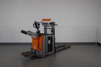 Muletto usato STILL EXD-SF20 ELEKTRO HOCHHUBWAGENFAHRERSTAND (13046952)