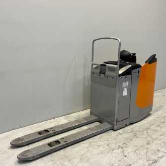 Muletto usato STILL EXU-S22 ELEKTRO NIEDERHUBWAGENFAHRERSTAND (13069385)